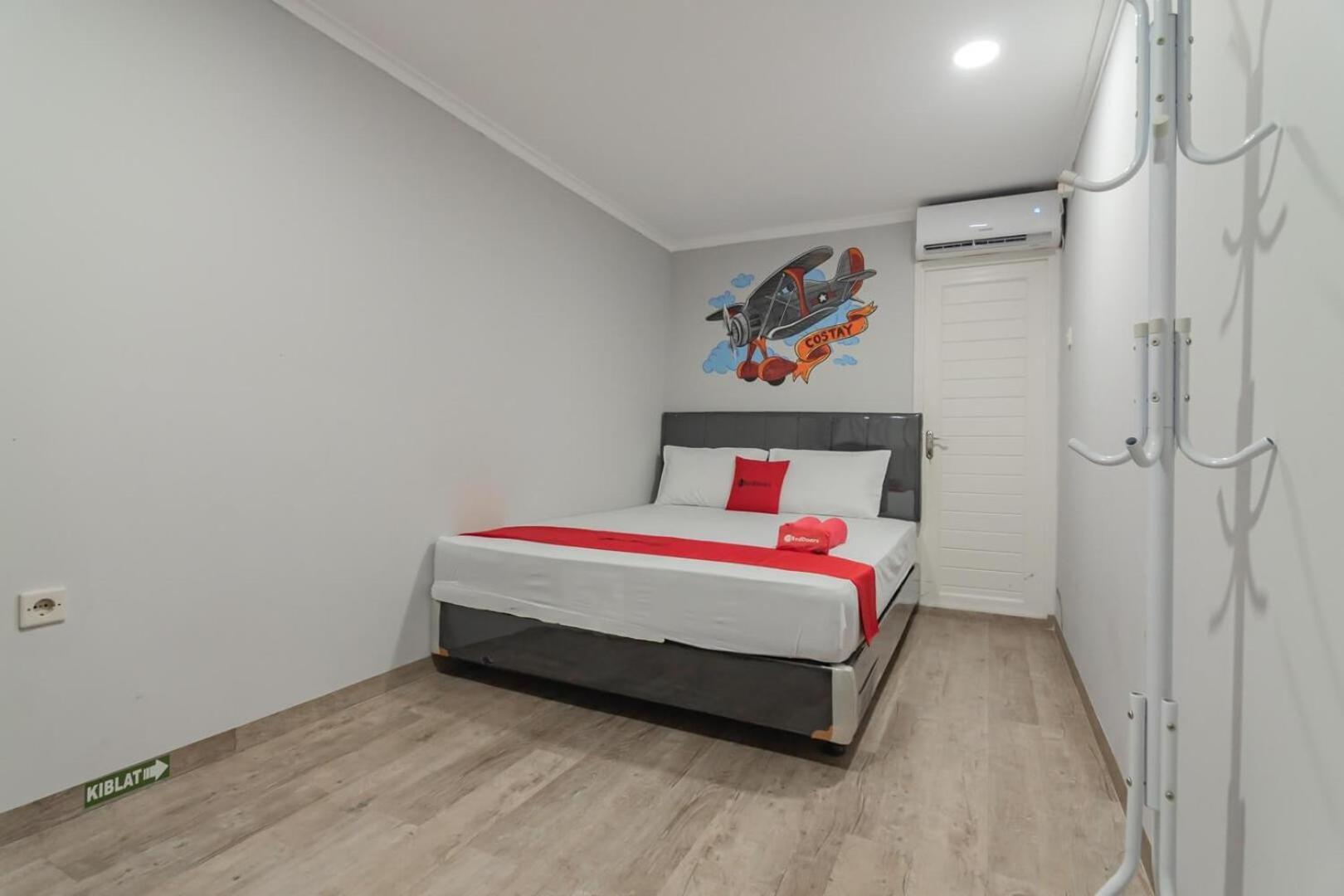 Reddoorz Plus Near Lembang Park & Zoo Exterior foto
